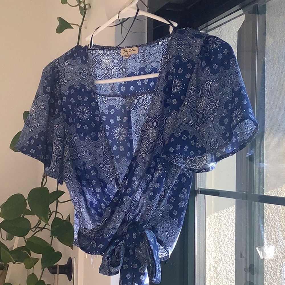 Size XS lily white blue and white wrap shirt